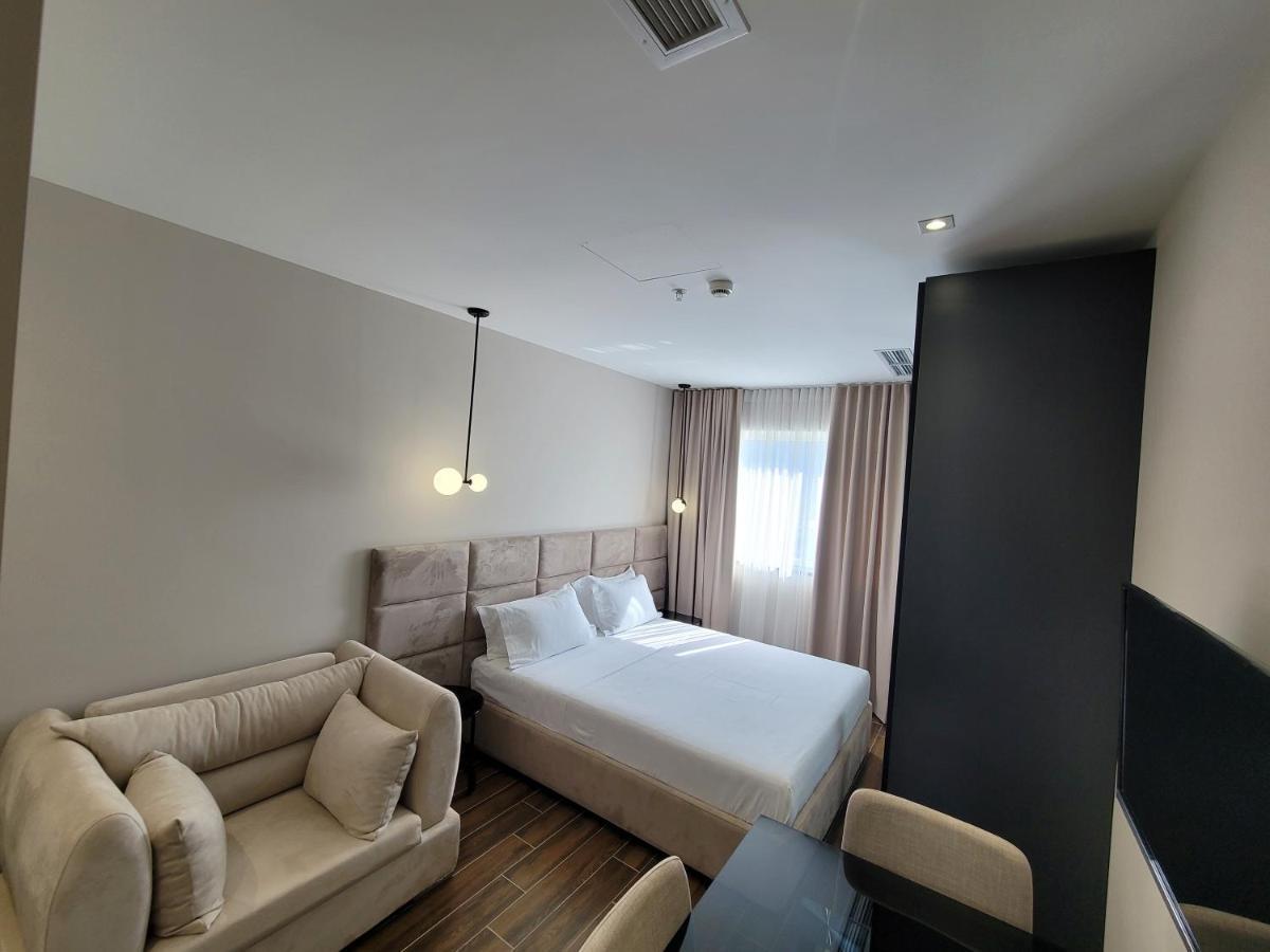 Delfin Resort Kune Shëngjin Buitenkant foto