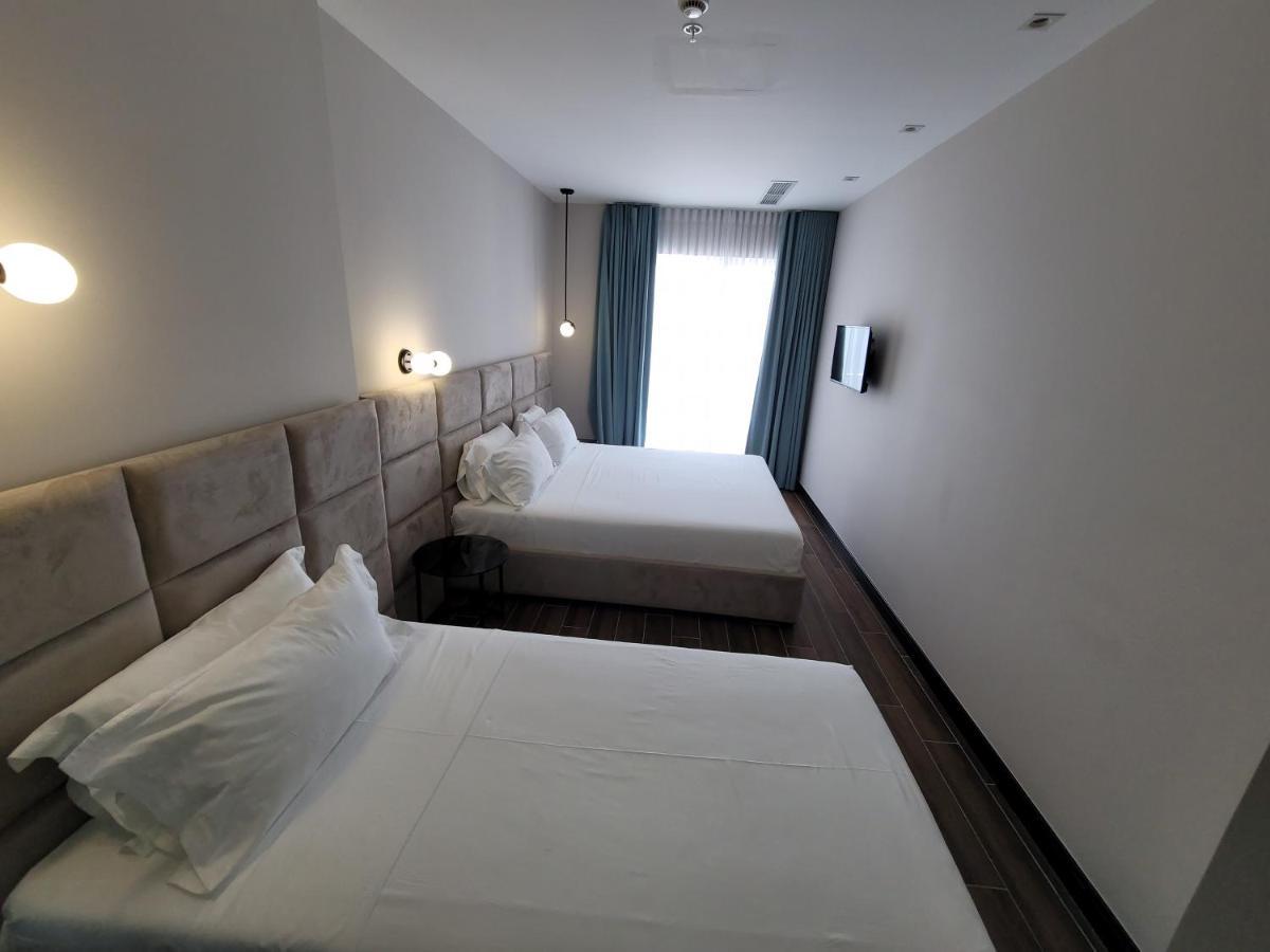 Delfin Resort Kune Shëngjin Buitenkant foto